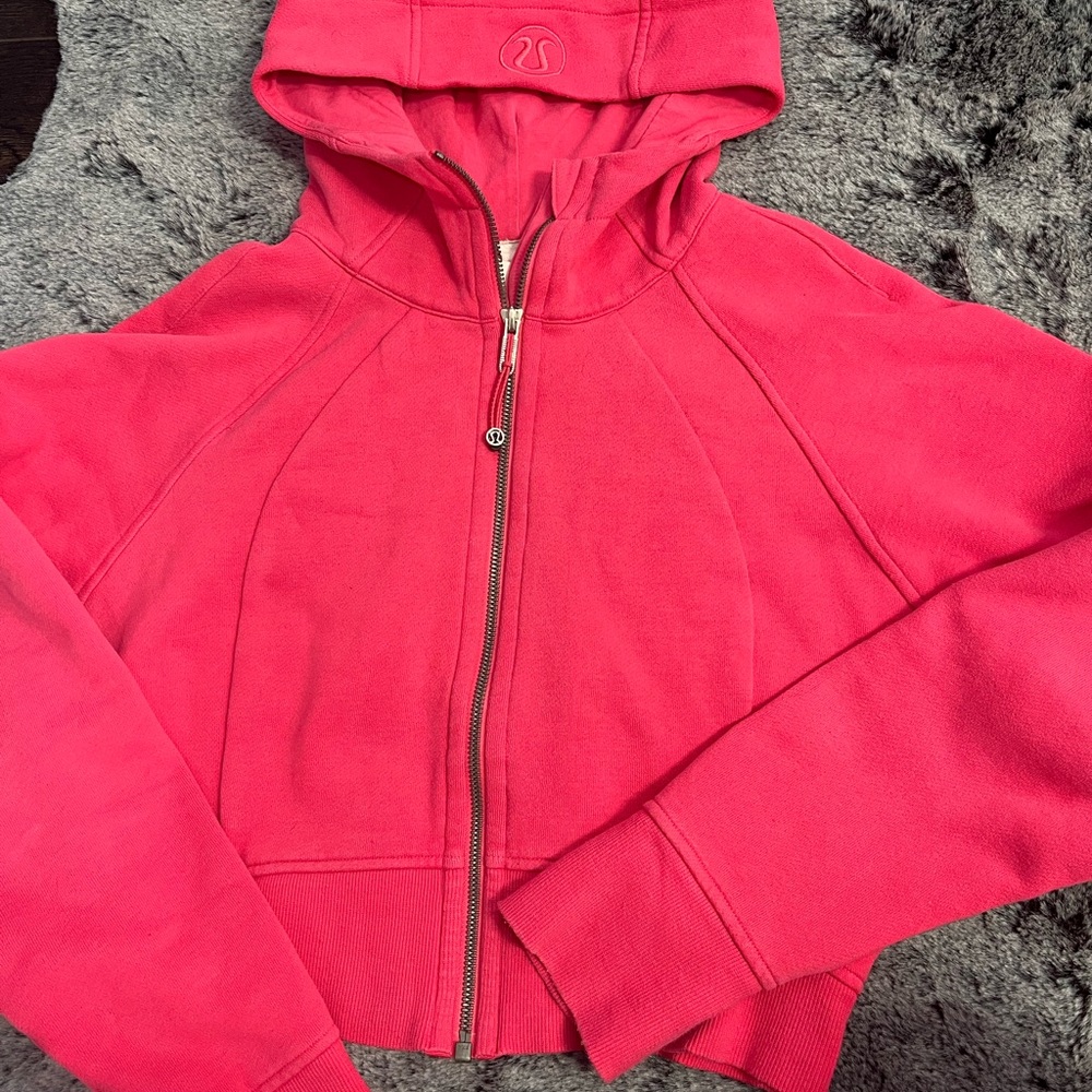 Lululemon Scuba Cropped